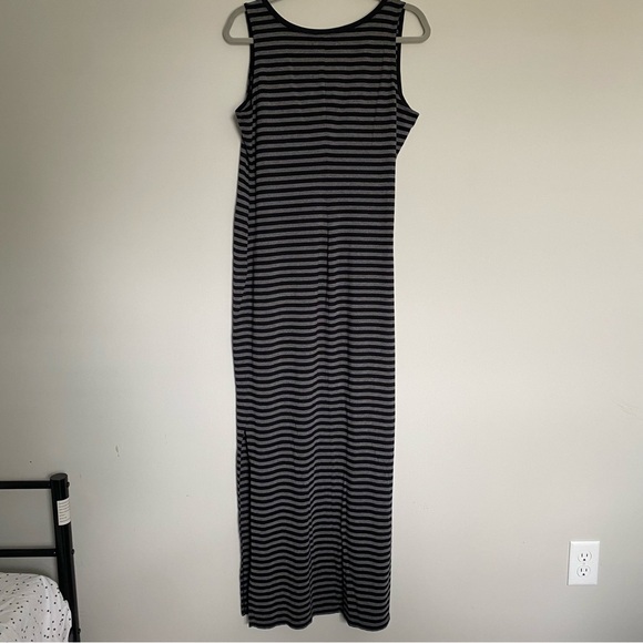 Floor length Old Navy striped maxi dress - Picture 2 of 8
